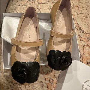 Chic Kids Dress Shoes with Black Floral Accent